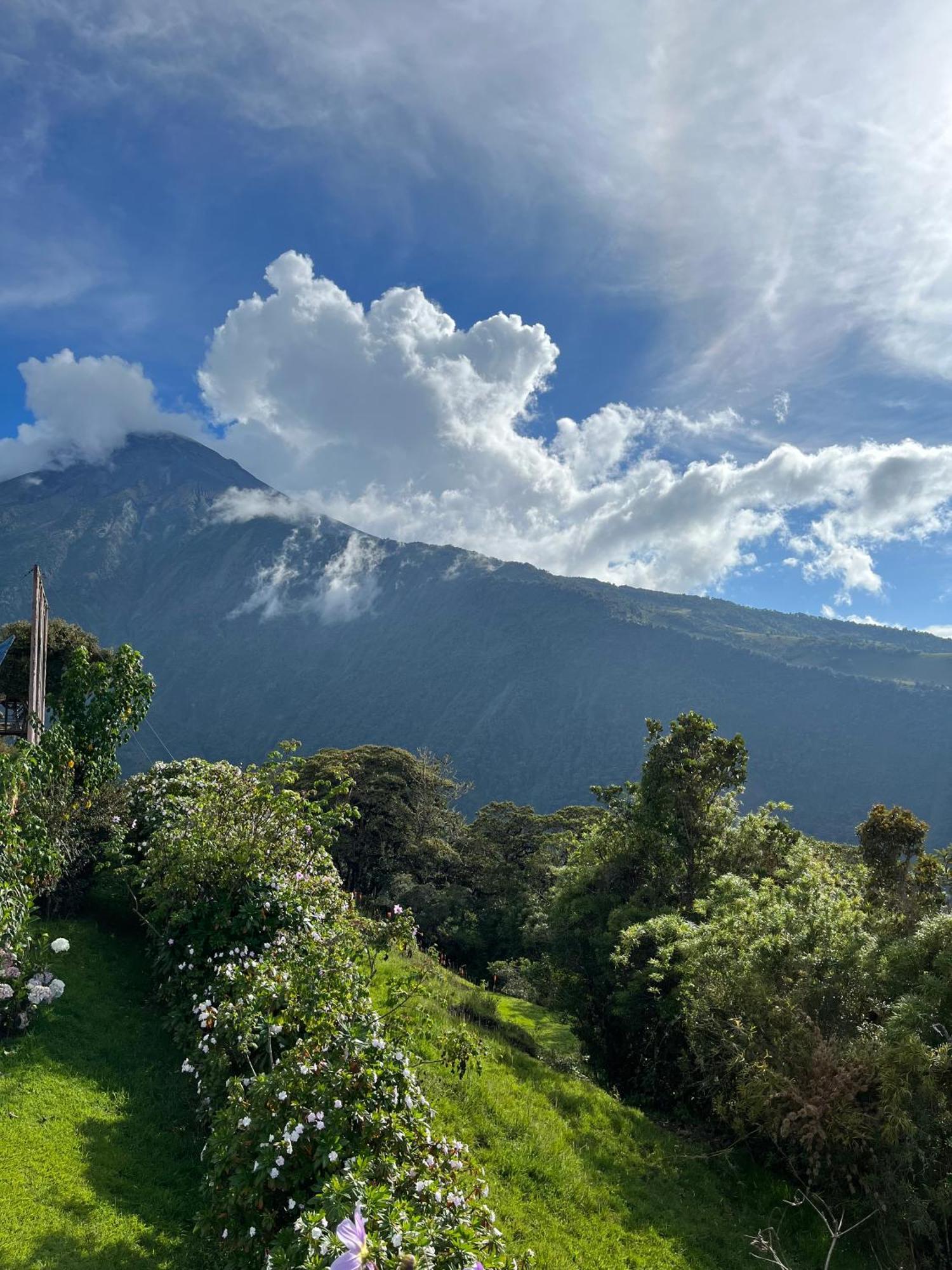 Premium Holiday Cabin - Spectacular Tungurahua Volcano View Baños Exteriör bild